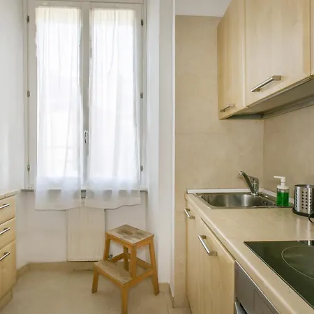Daire Via Porcari Roma