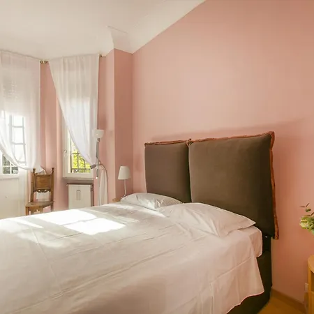 Via Porcari アパート