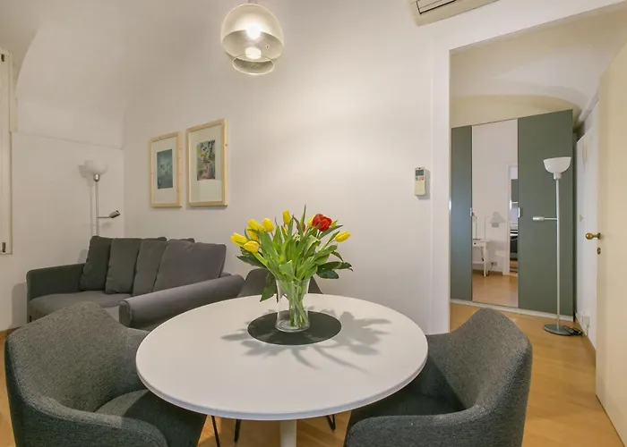 Via Porcari アパート